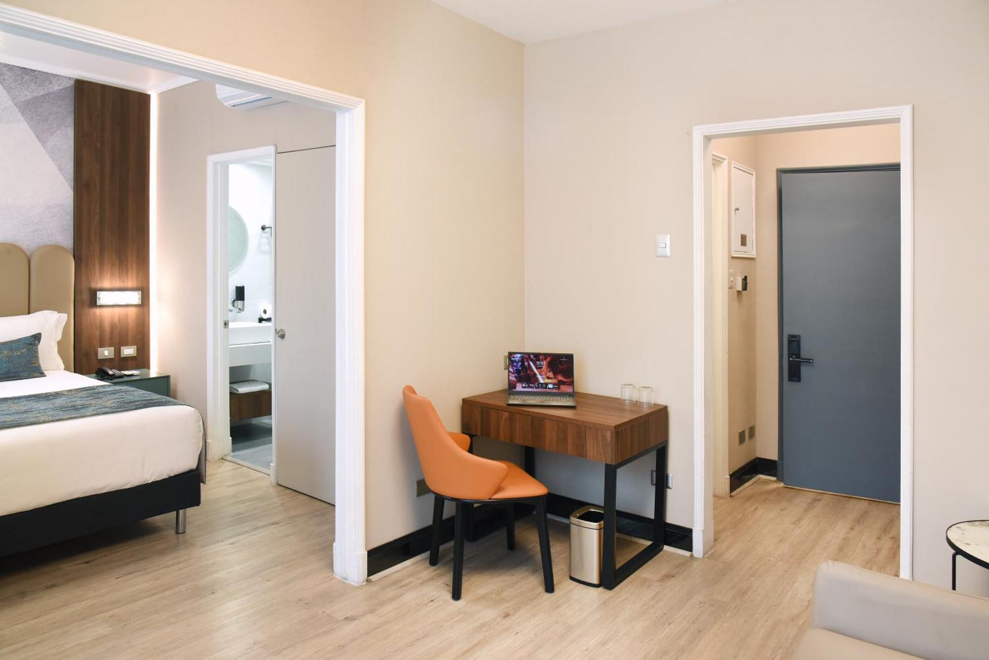Hotel Hw Express サンティアゴ エクステリア 写真